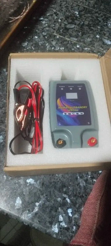 LIFE-ALL 10KM Electric Shepherd for Cattle Animals Farm Electric Shepherd Energizer Livestock LCD Panel Charger High Voltage Pulse